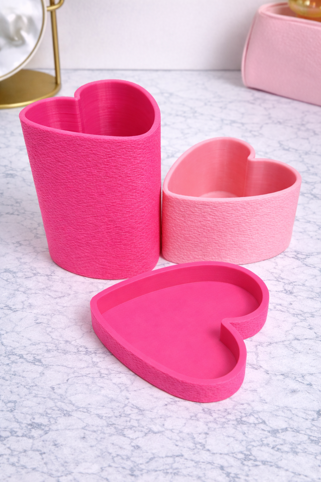 Heart Shaped Desk Organiser Set – Pen, Makeup Brush Holders with Heart Tray (Set of 3)