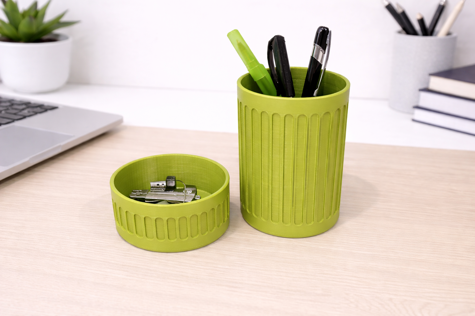 Debossed Ribbed Desk Organiser Set – Pen Holder & Catchall Tray (STL Download or Physical)