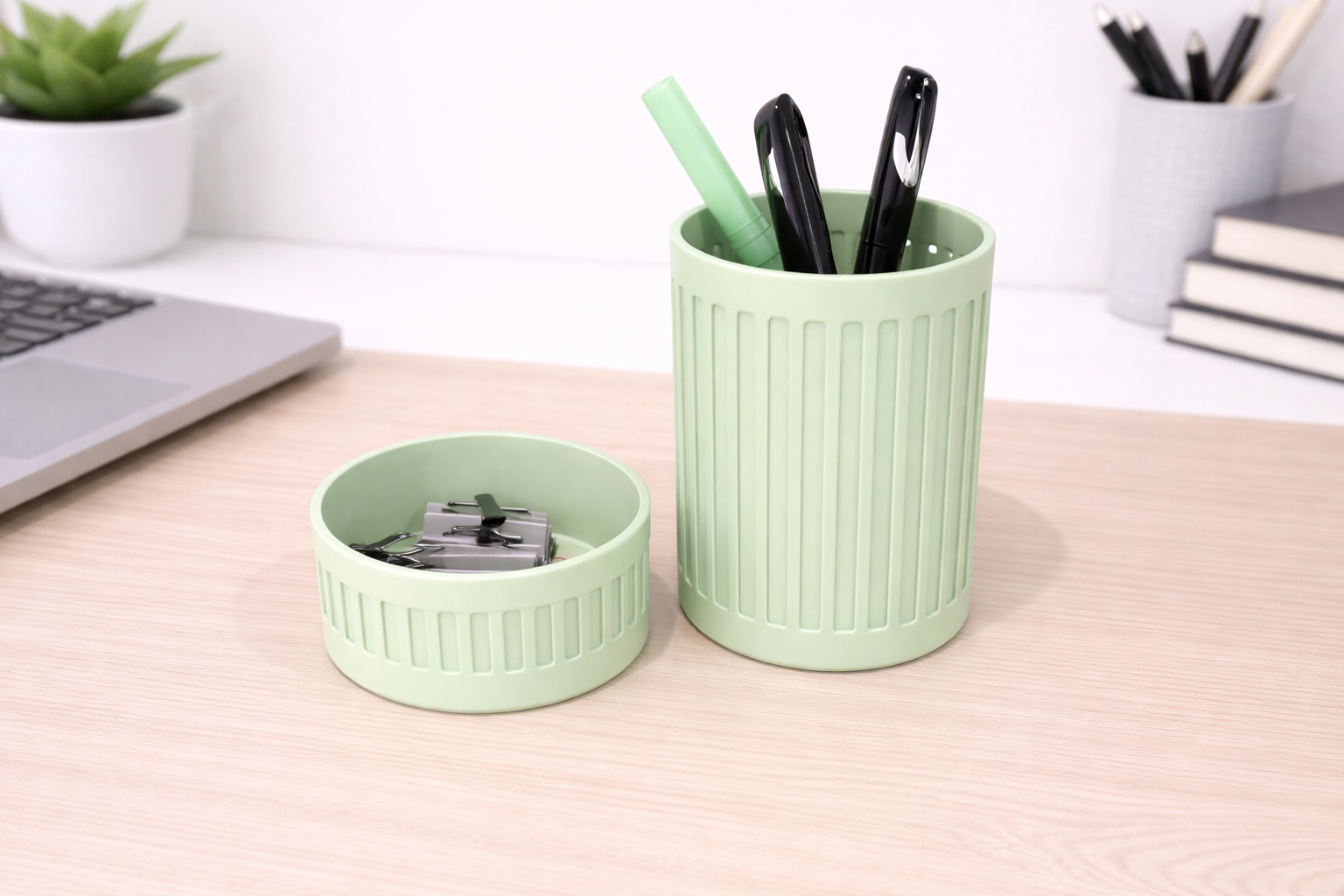 Debossed Ribbed Desk Organiser Set – Pen Holder & Catchall Tray (STL Download or Physical)