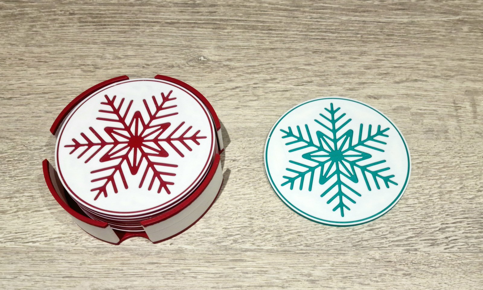 Snowflake Coaster Set with Holder – Christmas Table Décor (STL Download or Physical)