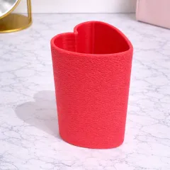 HeartShapedHolder