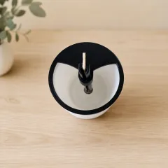 wick-helper-30cl-wick-in-groove-angled